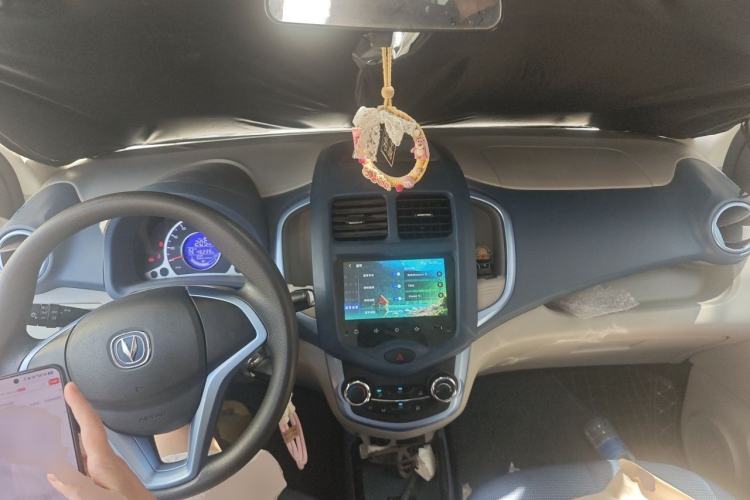 Used CHANGAN Benni E-Star 2021 National Edition Colorful Version Lithium Iron Phosphate (31.95 kWh) Center Console
