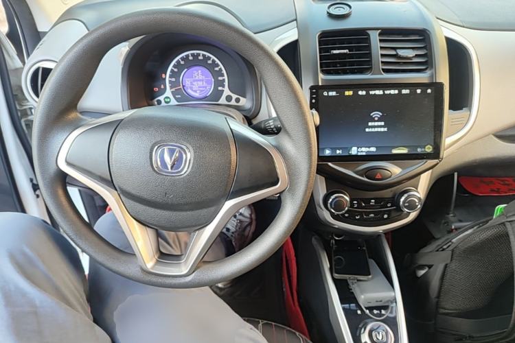 Used CHANGAN Benni E-Star 2021 National Edition Xin Yue Version Lithium-Ion Battery Center Console