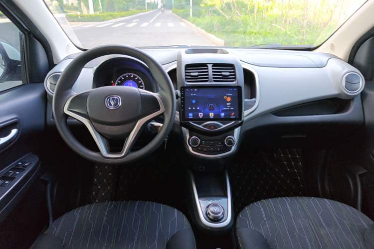 Used CHANGAN Benni E-Star 2021 National Edition Xin Yue Version Lithium Iron Phosphate (31.86 kWh) Center Console