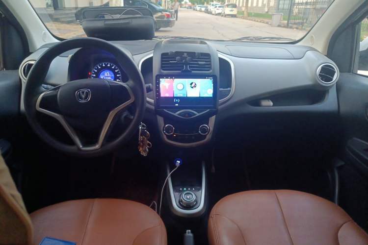 Used CHANGAN Benni E-Star 2021 National Edition Xin Yue Version Lithium Iron Phosphate (31.86 kWh) Center Console