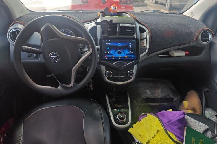 Used CHANGAN Benni E-Star 2021 National Edition Xin Yue Version Lithium Iron Phosphate (31.86 kWh) Center Console