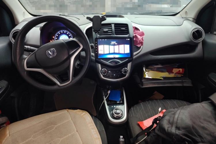 Used CHANGAN Benni E-Star 2021 National Edition Xin Yue Version (Fast-Charging Edition) Lithium Iron Phosphate (31.18 kWh) Center Console