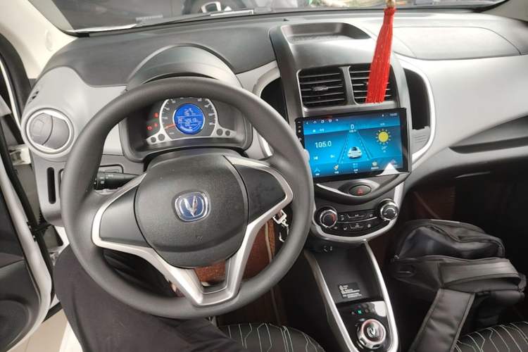 Used CHANGAN Benni E-Star 2021 National Edition Xin Yue Version Lithium Iron Phosphate (31.86 kWh) Center Console
