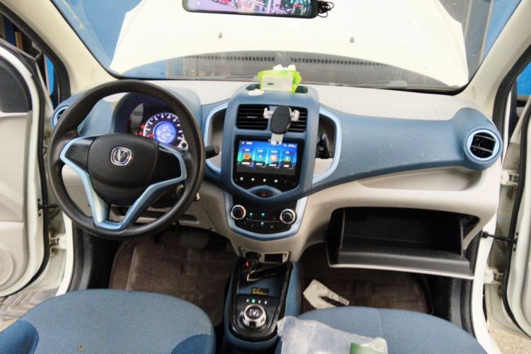 Used CHANGAN Benni E-Star 2021 National Edition Xin Yue Version Lithium Iron Phosphate (31.86 kWh) Center Console