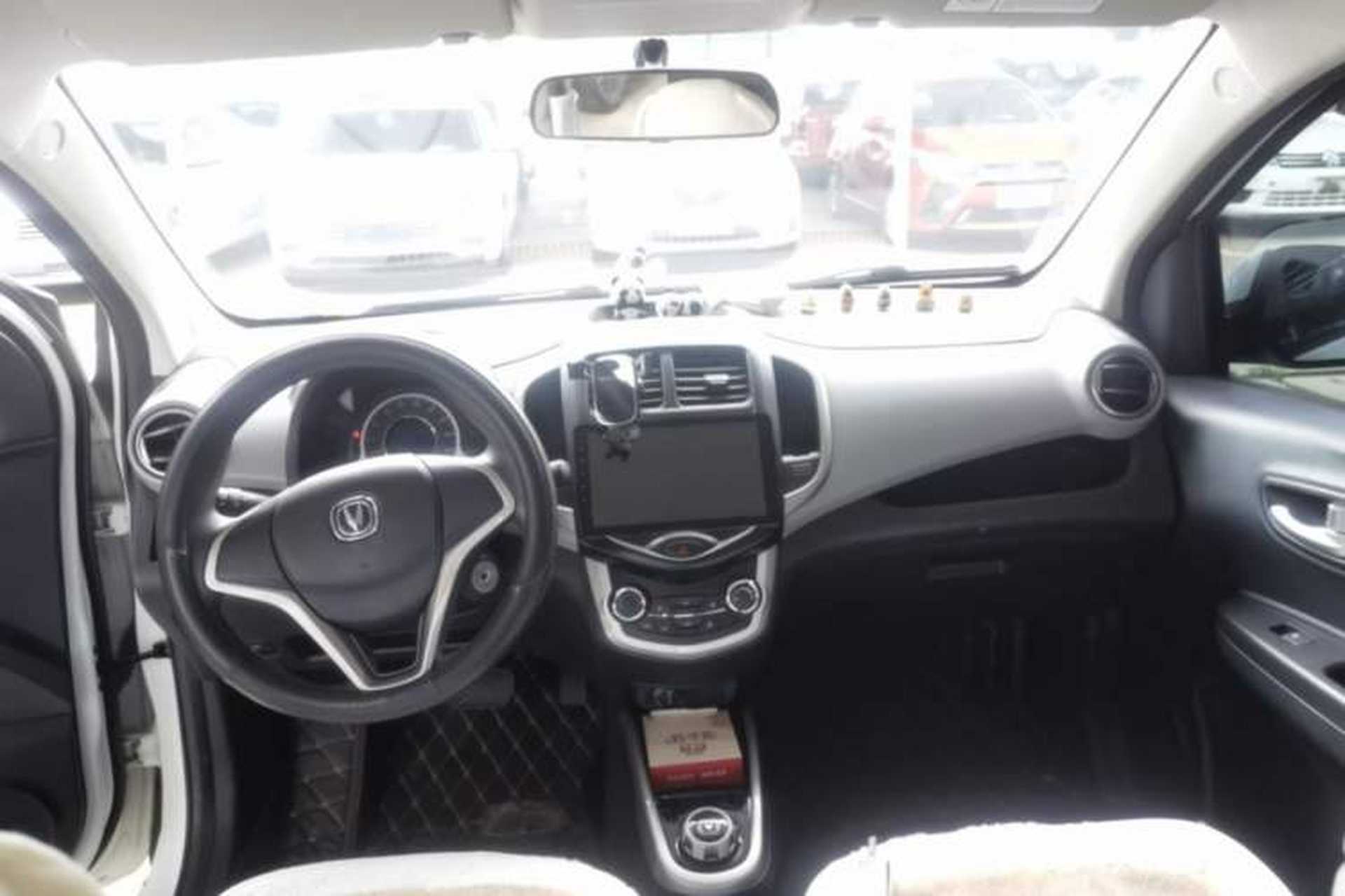 Used CHANGAN Benni E-Star 2021 National Edition Xinyue Version (Fast-Charging Edition) Lithium NMC Center Console