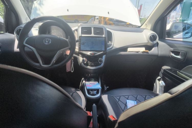 Used CHANGAN Benni E-Star 2021 National Edition Xin Yue Version (Fast-Charging Edition) Lithium Iron Phosphate (31.18 kWh) Center Console