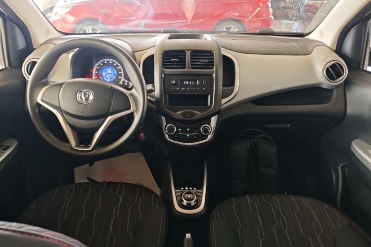 Used CHANGAN Benni E-Star 2021 National Edition Xin Yue Version Lithium-Ion Battery Center Console