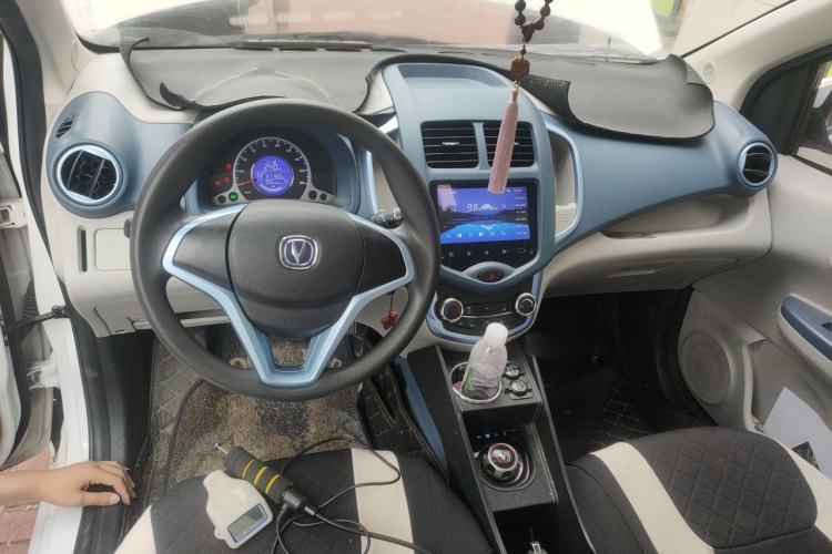Used CHANGAN Benni E-Star 2021 National Edition Colorful Version Lithium Iron Phosphate (31.86 kWh) Center Console
