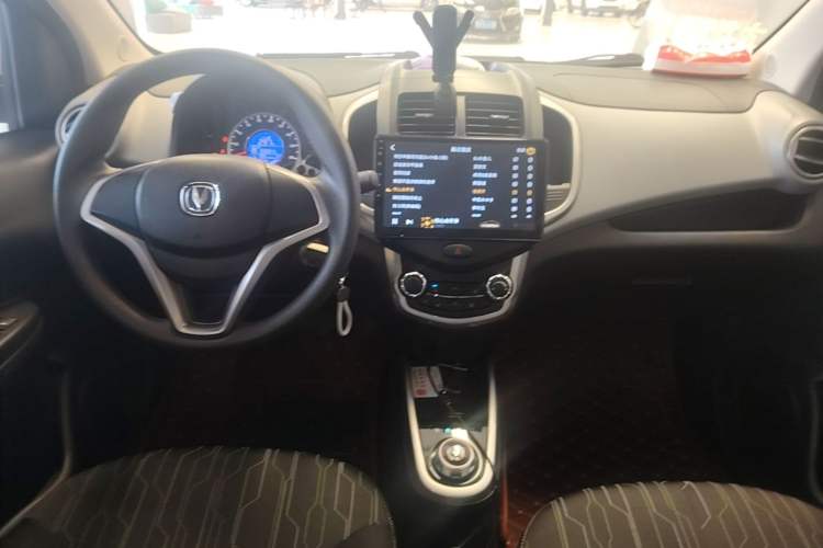 Used CHANGAN Benni E-Star 2021 National Edition Xin Yue Version Lithium Iron Phosphate (31.86 kWh) Center Console