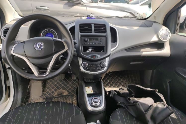 Used CHANGAN Benni E-Star 2021 National Edition Xin Yue Version Lithium Iron Phosphate (31.18 kWh) Center Console