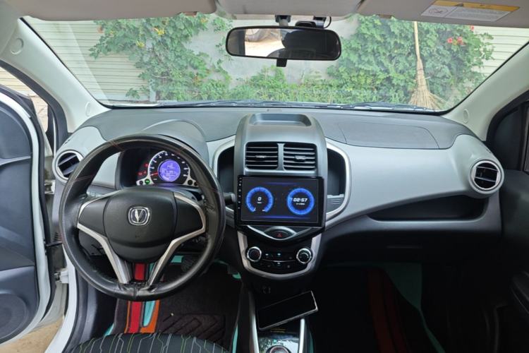 Used CHANGAN Benni E-Star 2021 National Edition Xin Yue Version Lithium Iron Phosphate (31.86 kWh) Center Console