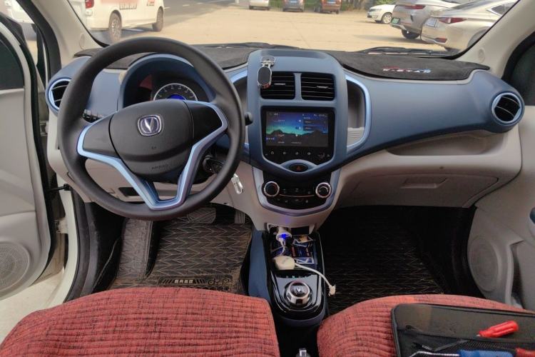 Used CHANGAN Benni E-Star 2021 National Edition Colorful Version Lithium Iron Phosphate (31.86 kWh) Center Console