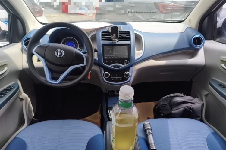 Used CHANGAN Benni E-Star 2021 National Edition Colorful Version Lithium Iron Phosphate (31.18 kWh) Center Console