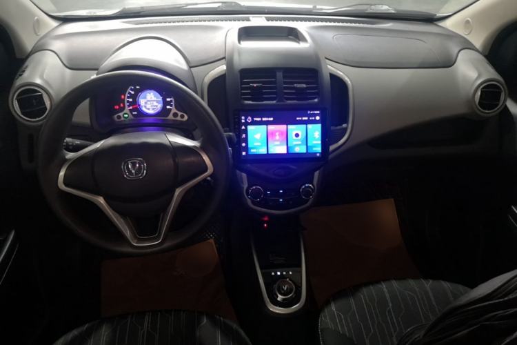 Used CHANGAN Benni E-Star 2021 National Edition Xin Yue Version Lithium Iron Phosphate (31.86 kWh) Center Console