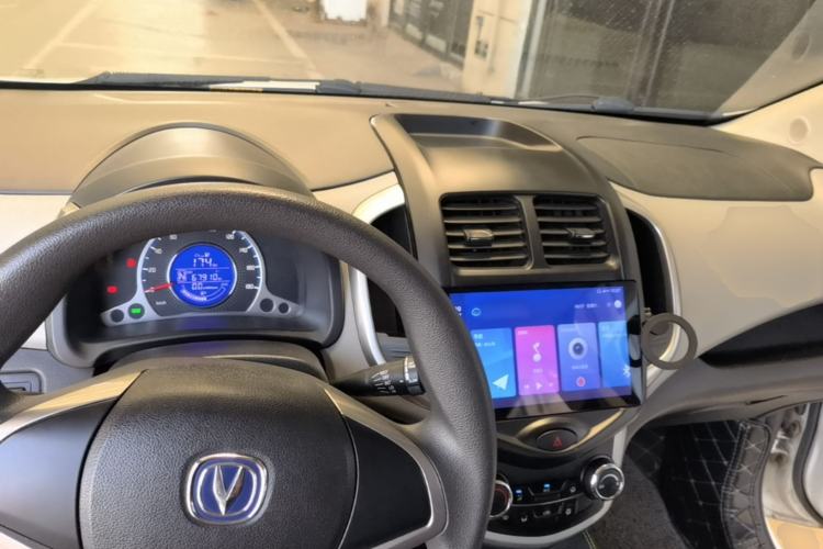 Used CHANGAN Benni E-Star 2021 National Edition Xin Yue Version (Fast-Charging Edition) Lithium Iron Phosphate (31.95 kWh) Center Console