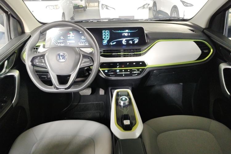 Used CHANGAN Benni E-Star 2021 National Edition Xinyi Edition (Fast-Charging Version) Lithium-NMC Center Console