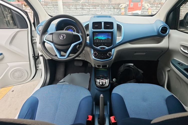 Used CHANGAN Benni E-Star 2021 National Edition Colorful Version Lithium Iron Phosphate (31.95 kWh) Center Console