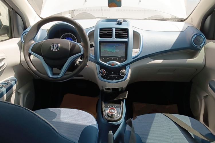 Used CHANGAN Benni E-Star 2021 National Edition XinYi Edition Lithium Iron Phosphate (31.86 kWh) Center Console