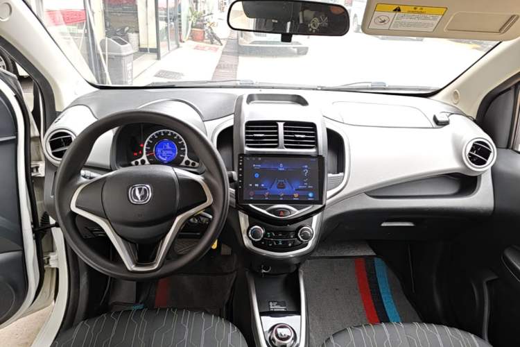 Used CHANGAN Benni E-Star 2021 National Edition Xin Yue Version Lithium Iron Phosphate (31.95 kWh) Center Console