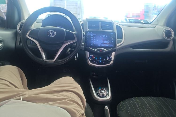 Used CHANGAN Benni E-Star 2021 National Edition Xin Yue Version Lithium Iron Phosphate (31.18 kWh) Center Console