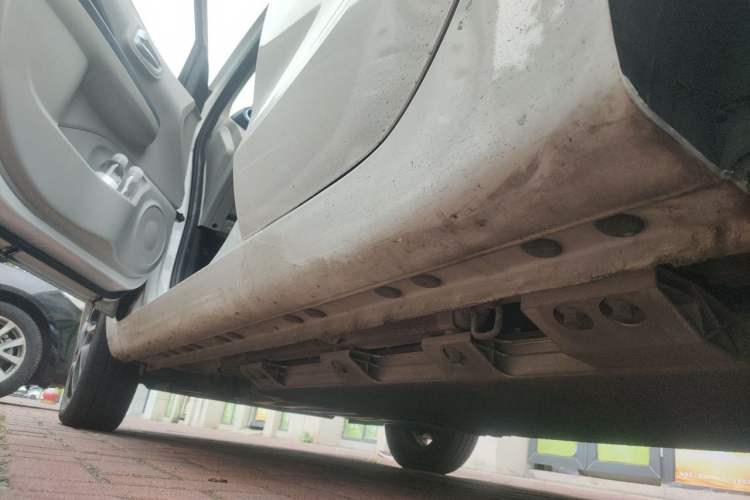 Used CHANGAN Benni E-Star 2021 National Edition Colorful Version Lithium Iron Phosphate (31.86 kWh) Chassis Rear Left