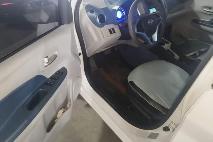 Used CHANGAN Benni E-Star 2021 National Edition Colorful Version Lithium Iron Phosphate (31.18 kWh) Driver Seat