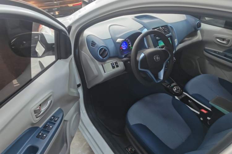 Used CHANGAN Benni E-Star 2021 National Edition Colorful Version Lithium Iron Phosphate (31.86 kWh) Driver Seat