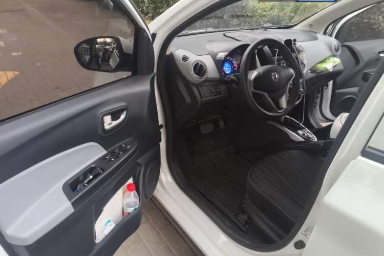 Used CHANGAN Benni E-Star 2021 National Edition Xinyue Version (Fast-Charging Edition) Lithium NMC Driver Seat