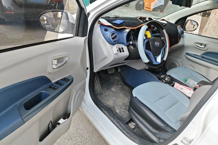Used CHANGAN Benni E-Star 2021 National Edition Colorful Version Lithium Iron Phosphate (31.95 kWh) Driver Seat