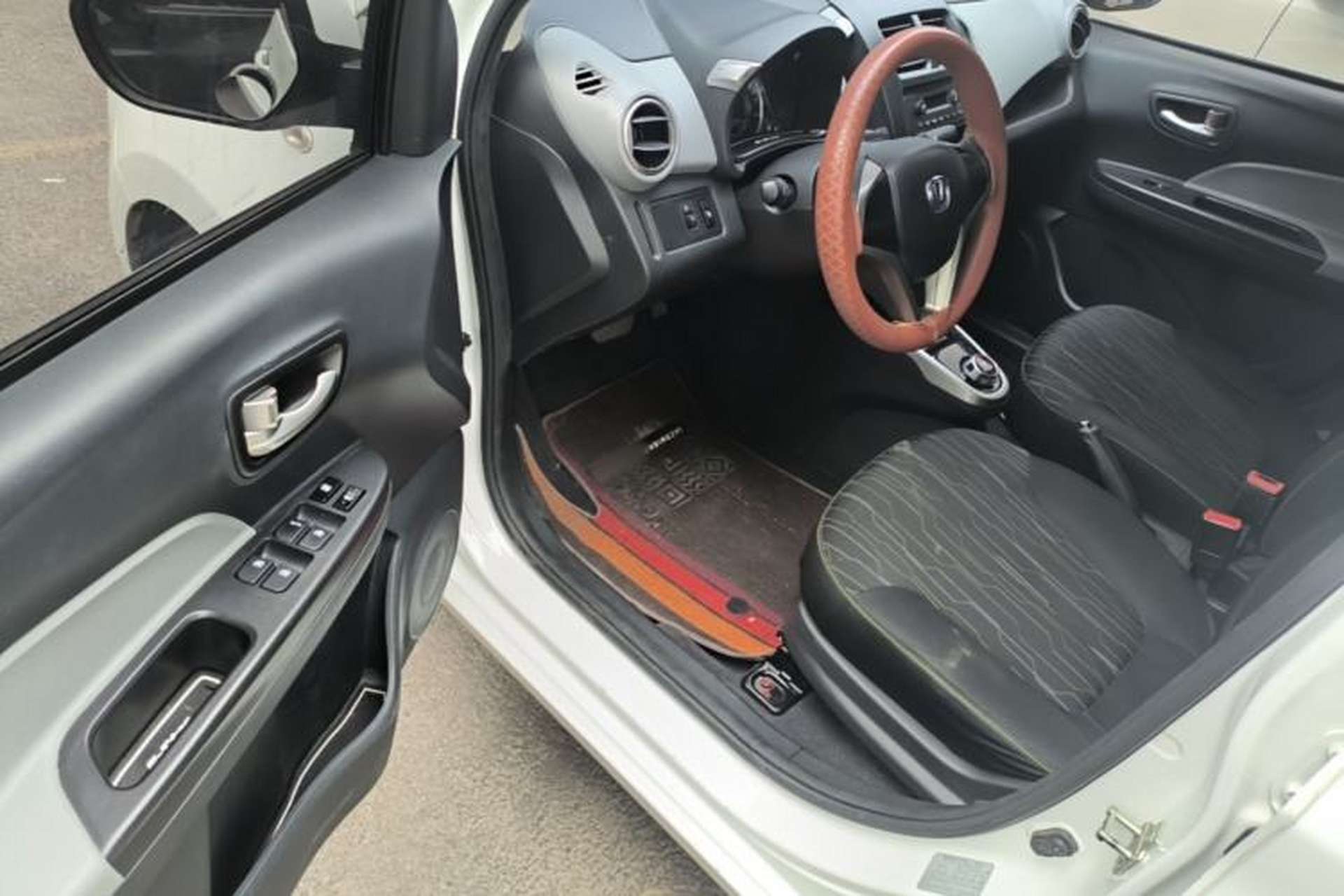 Used CHANGAN Benni E-Star 2021 National Edition Xin Yue Version (Fast-Charging Edition) Lithium Iron Phosphate (31.95 kWh) Driver Seat