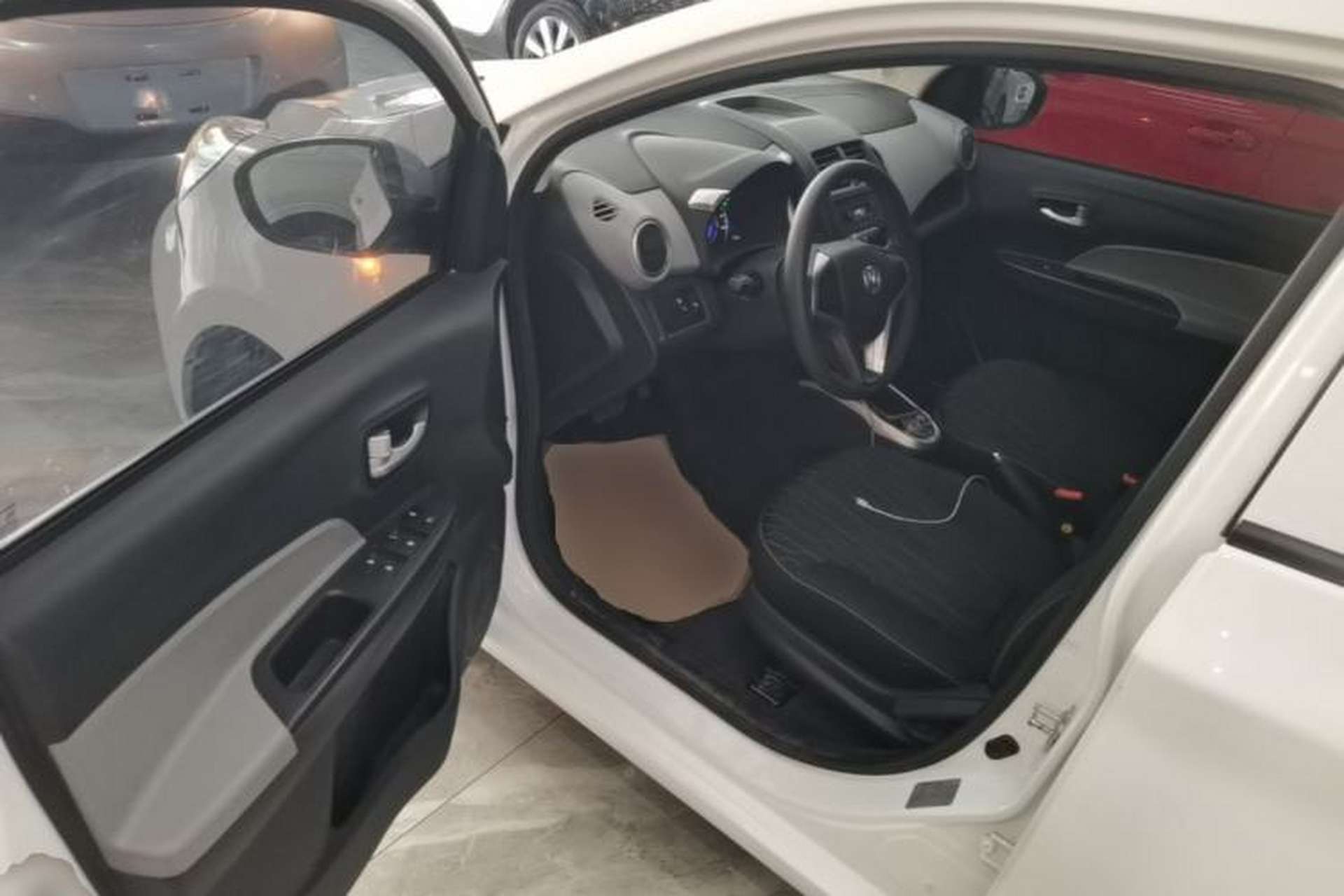 Used CHANGAN Benni E-Star 2021 National Edition Xin Yue Version Lithium-Ion Battery Driver Seat
