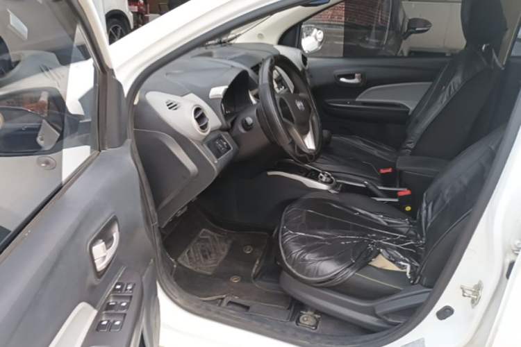 Used CHANGAN Benni E-Star 2021 National Edition Xinyi Edition (Fast-Charging Version) Lithium-NMC Driver Seat