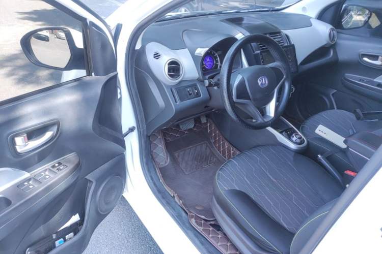 Used CHANGAN Benni E-Star 2021 National Edition Xinyi Version (Fast-Charging Edition) Lithium Iron Phosphate (31.95 kWh) Driver Seat