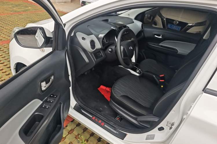Used CHANGAN Benni E-Star 2021 National Edition Xin Yue Version (Fast-Charging Edition) Lithium Iron Phosphate (31.18 kWh) Driver Seat