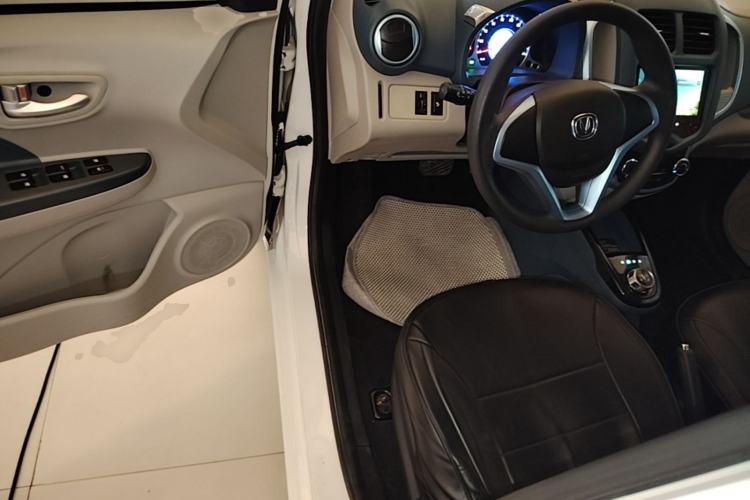 Used CHANGAN Benni E-Star 2021 National Edition Colorful Version Lithium Iron Phosphate (31.18 kWh) Driver Seat