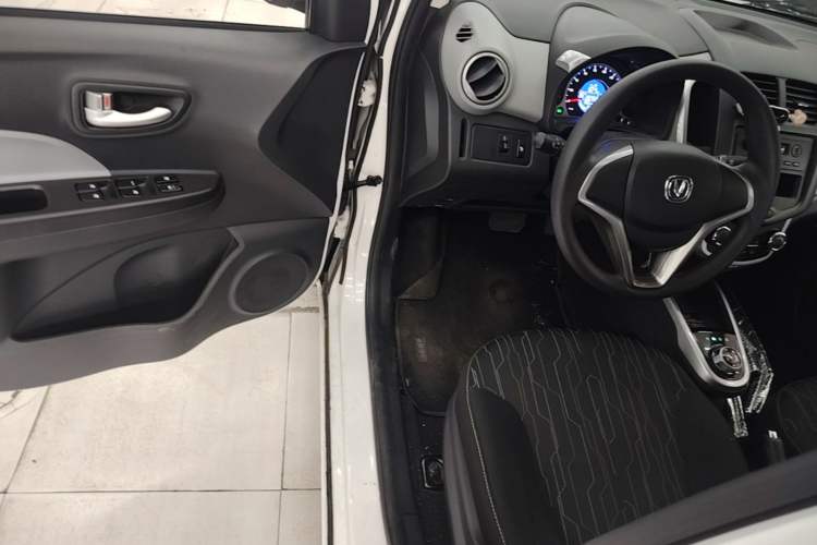 Used CHANGAN Benni E-Star 2021 National Edition Xin Yue Version Lithium Iron Phosphate (31.86 kWh) Driver Seat