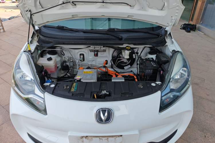 Used CHANGAN Benni E-Star 2021 National Edition Colorful Version Lithium Iron Phosphate (31.95 kWh) Engine Bay