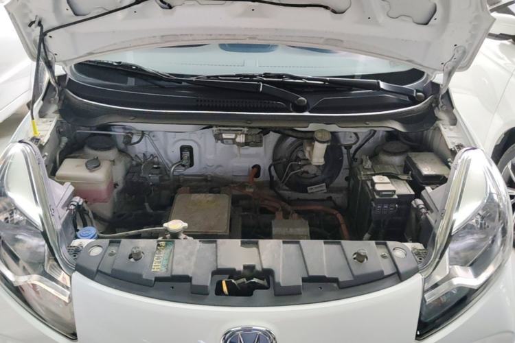 Used CHANGAN Benni E-Star 2021 National Edition Colorful Version Lithium Iron Phosphate (31.86 kWh) Engine Bay