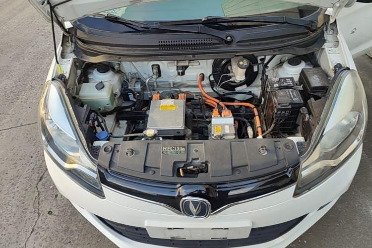 Used CHANGAN Benni E-Star 2021 National Edition Xin Yue Version Lithium-Ion Battery Engine Bay
