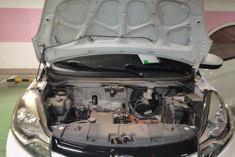 Used CHANGAN Benni E-Star 2021 National Edition Xin Yue Version Lithium-Ion Battery Engine Bay