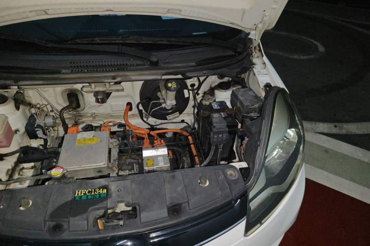 Used CHANGAN Benni E-Star 2021 National Edition Xin Yue Version Lithium Iron Phosphate (31.95 kWh) Engine Bay Left