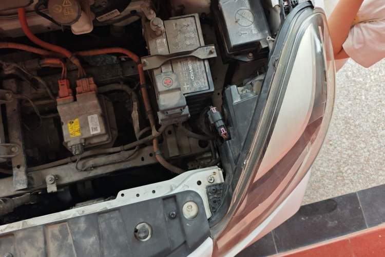 Used CHANGAN Benni E-Star 2021 National Edition XinYi Edition Lithium Iron Phosphate (31.86 kWh) Engine Bay Left