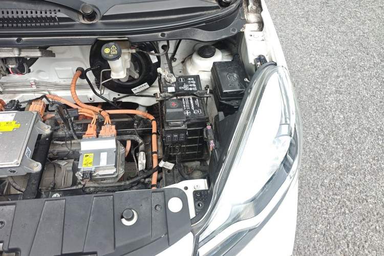 Used CHANGAN Benni E-Star 2021 National Edition Xinyue Version (Fast-Charging Edition) Lithium NMC Engine Bay Left