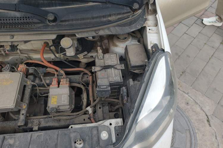 Used CHANGAN Benni E-Star 2021 National Edition Xin Yue Version Lithium Iron Phosphate (31.86 kWh) Engine Bay Left