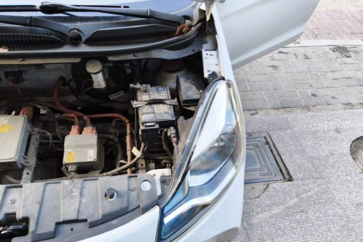 Used CHANGAN Benni E-Star 2021 National Edition Xin Yue Version Lithium Iron Phosphate (31.86 kWh) Engine Bay Left