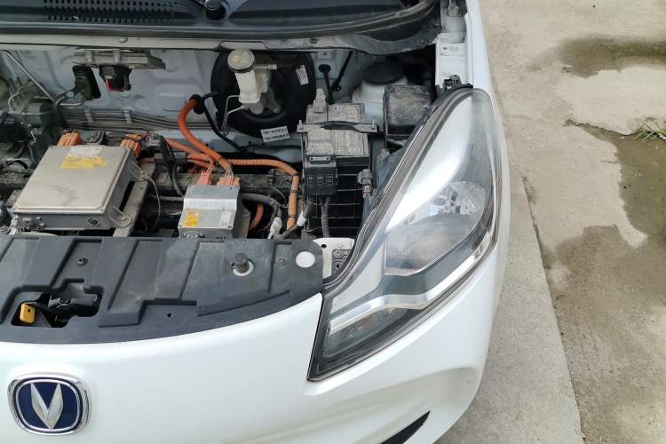 Used CHANGAN Benni E-Star 2021 National Edition Xin Yue Version (Fast-Charging Edition) Lithium Iron Phosphate (31.18 kWh) Engine Bay Left