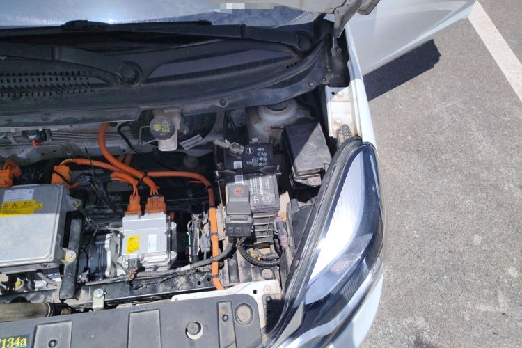 Used CHANGAN Benni E-Star 2021 National Edition Xinyi Edition Lithium Iron Phosphate (31.18 kWh) Engine Bay Left