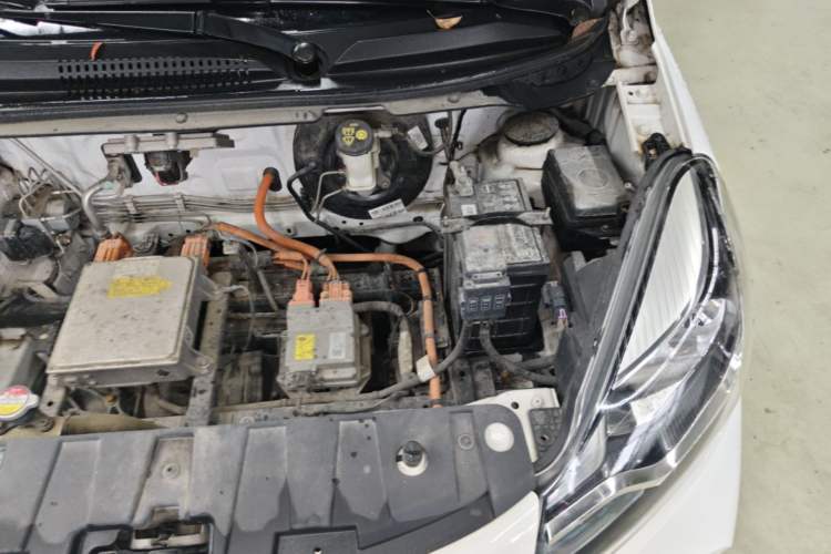 Used CHANGAN Benni E-Star 2021 National Edition Xin Yue Version Lithium Iron Phosphate (31.86 kWh) Engine Bay Left