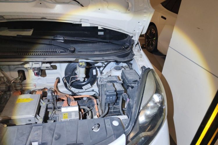 Used CHANGAN Benni E-Star 2021 National Edition Xin Yue Version (Fast-Charging Edition) Lithium Iron Phosphate (31.18 kWh) Engine Bay Left