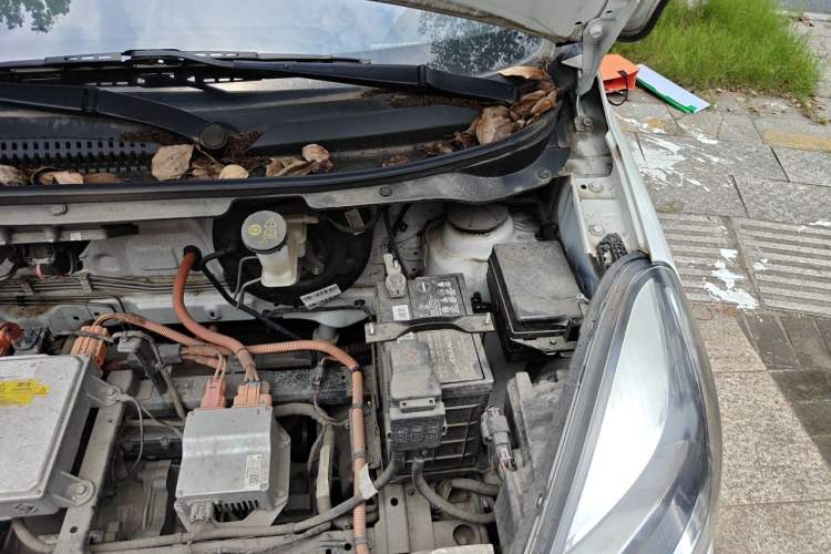 Used CHANGAN Benni E-Star 2021 National Edition Xinyi Edition (Fast-Charging Version) Lithium-NMC Engine Bay Left